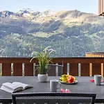 Apartment Apartment Racer'S Retreat Apt-07 By Interhome Wengen