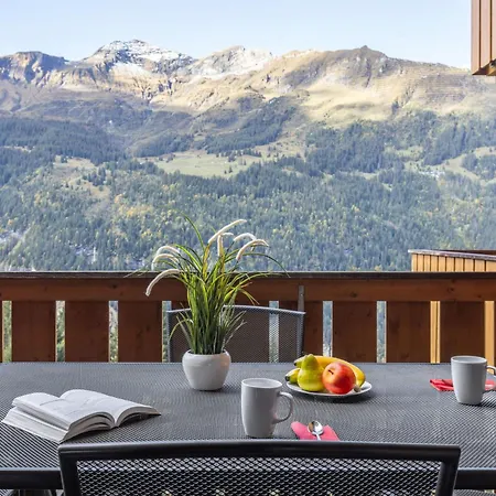 Apartment Apartment Racer'S Retreat Apt-07 By Interhome Wengen
